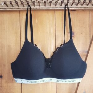 VS Lightly Lined Wireless Bra